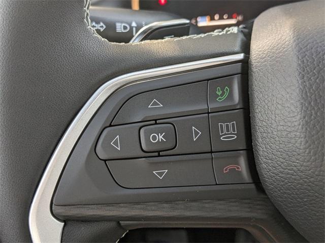 Photo of 2025 Metallic Jeep Grand Cherokee L