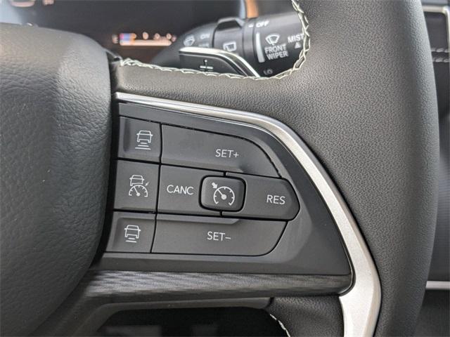 Photo of 2025 Metallic Jeep Grand Cherokee L