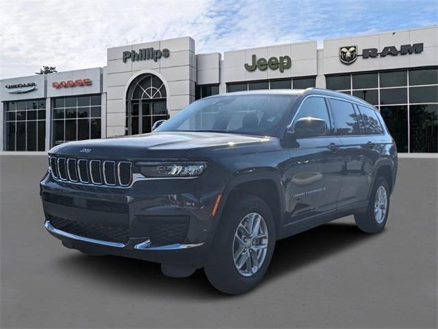 Photo of 2025 Metallic Jeep Grand Cherokee L