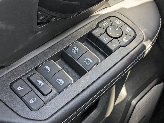 Photo of 2025 Granite Crystal Clearcoat Metallic RAM 2500