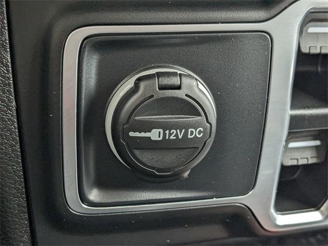 Photo of 2025 Granite Crystal Clearcoat Metallic Jeep Gladiator
