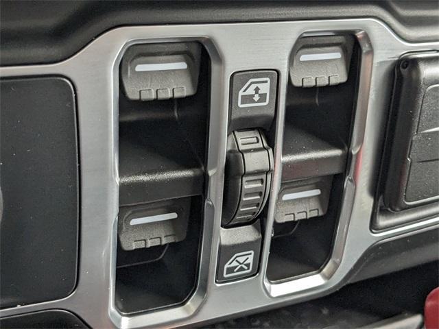 Photo of 2025 Granite Crystal Clearcoat Metallic Jeep Gladiator