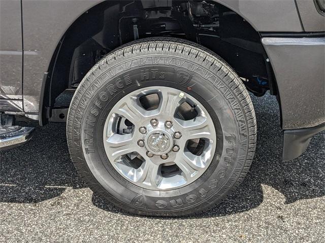 Photo of 2025 Granite Crystal Clearcoat Metallic RAM 2500