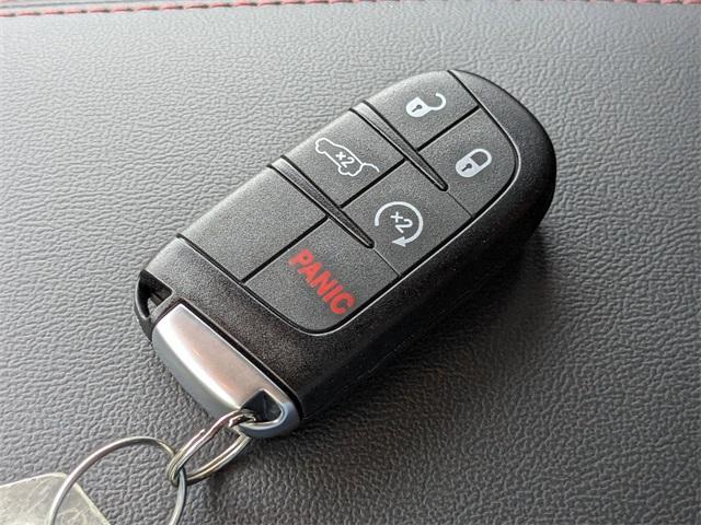 Photo of 2025 Octane Red Pearlcoat Dodge Durango