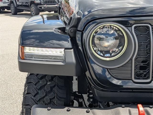 Photo of 2025 Black Clearcoat Jeep Gladiator