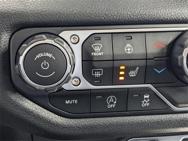 Photo of 2025 Granite Crystal Clearcoat Metallic Jeep Gladiator