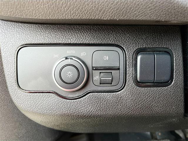 Photo of 2023 White Mercedes-Benz Sprinter 2500