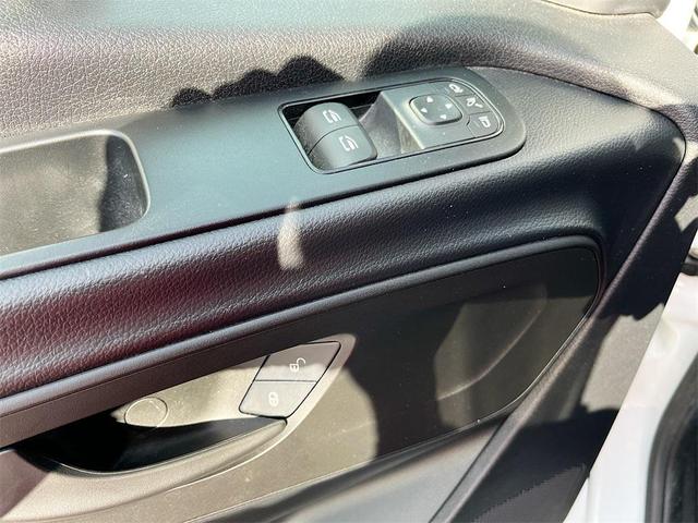Photo of 2023 White Mercedes-Benz Sprinter 2500