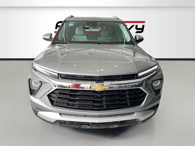Photo of 2025 Sterling Gray Metallic Chevrolet Trailblazer