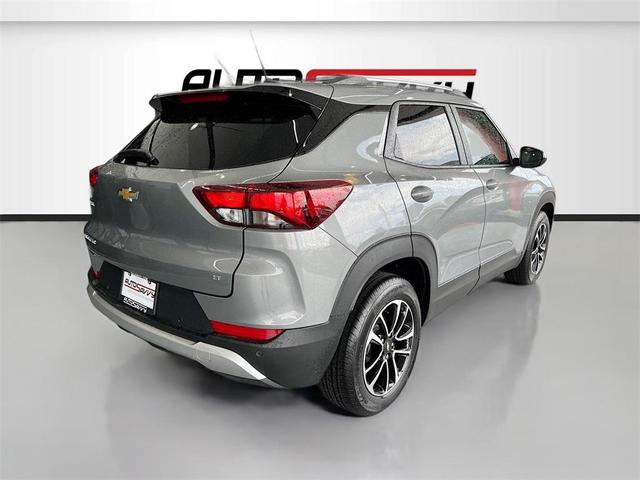 Photo of 2025 Sterling Gray Metallic Chevrolet Trailblazer