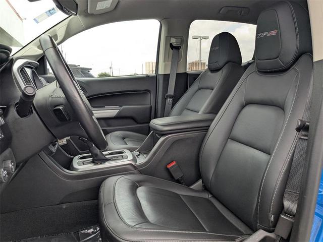 Photo of 2022 Bright Blue Metallic Chevrolet Colorado