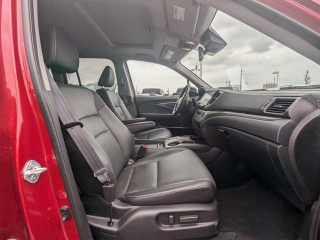 Photo of 2023 Radiant Red Metallic II Honda Ridgeline