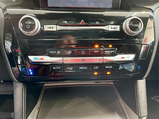 Photo of 2023 Agate Black Metallic Ford Explorer