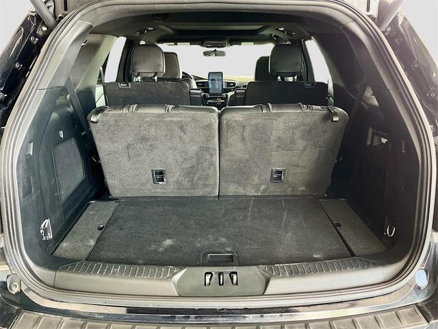 Photo of 2023 Agate Black Metallic Ford Explorer