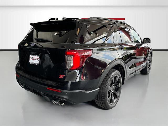Photo of 2023 Agate Black Metallic Ford Explorer