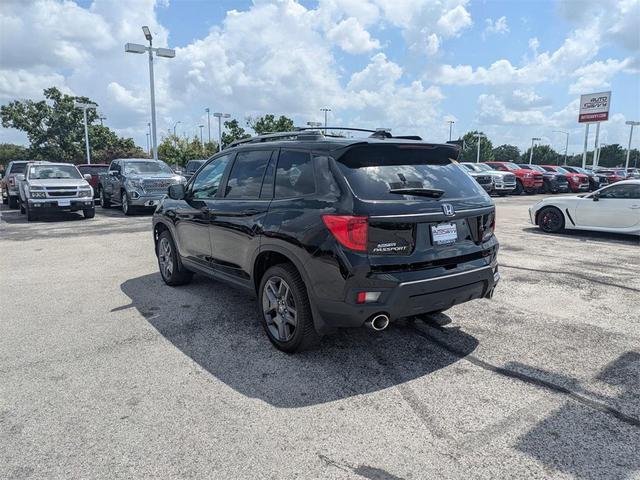 Photo of 2023 Crystal Black Pearl Honda Passport