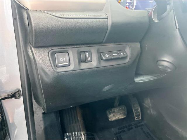 Photo of 2022 Satin Steel Metallic GMC Acadia