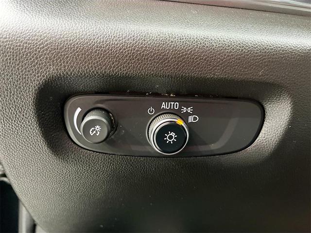 Photo of 2023 Mosaic Black Metallic Chevrolet Traverse