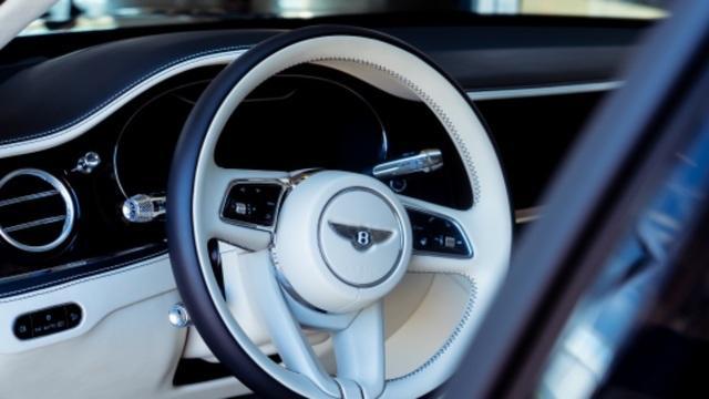 Photo of 2021 Onyx Black Bentley Flying Spur