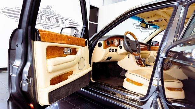 Photo of 2006 Tungsten Bentley Arnage