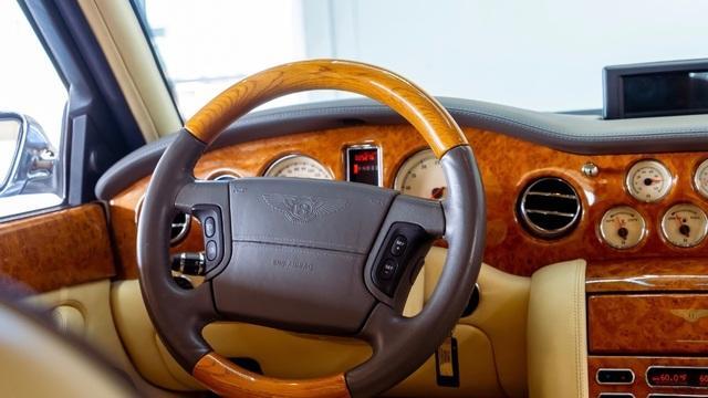 Photo of 2006 Tungsten Bentley Arnage