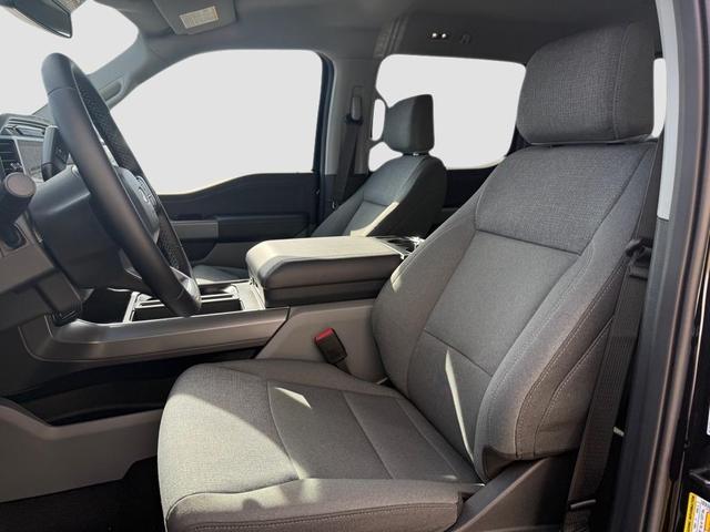 Photo of 2025 Agate Black Metallic Ford F-150