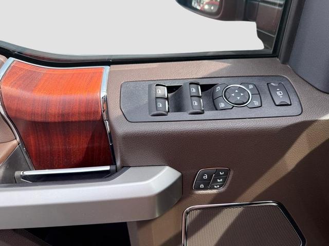 Photo of 2022 Agate Black Metallic Ford F-250