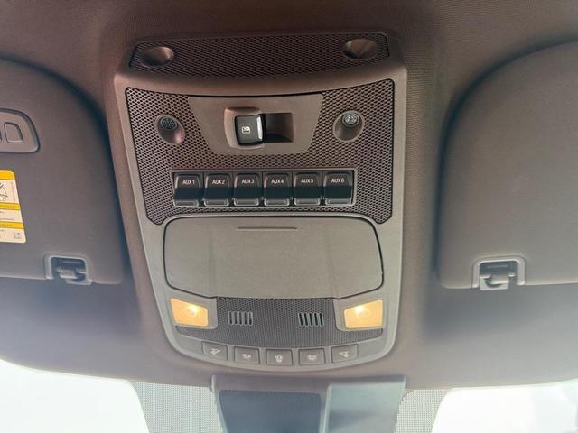 Photo of 2022 Agate Black Metallic Ford F-250