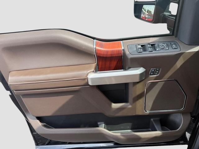 Photo of 2022 Agate Black Metallic Ford F-250