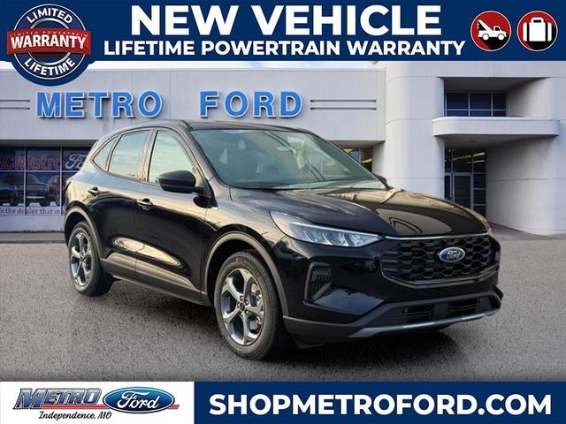 Photo of 2025 Agate Black Metallic Ford Escape