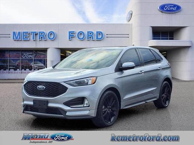 Photo of 2020 Silver Metallic Ford Edge