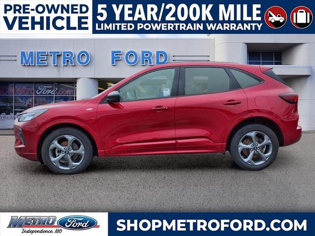 Photo of 2023 Rapid Red Metallic Tinted Clearcoat Ford Escape