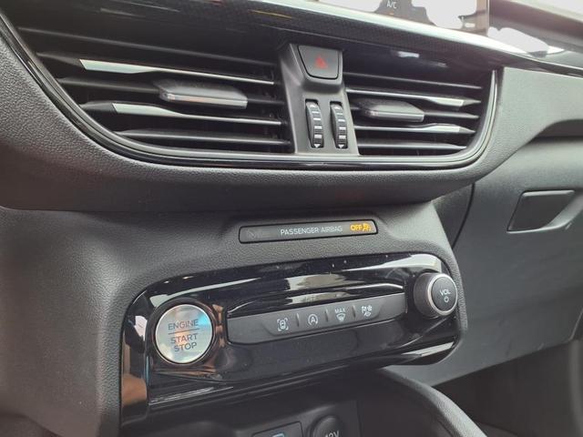 Photo of 2023 Rapid Red Metallic Tinted Clearcoat Ford Escape