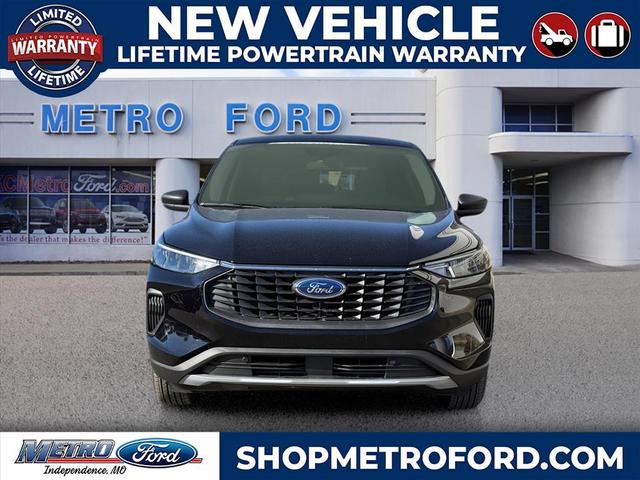 Photo of 2025 Agate Black Metallic Ford Escape