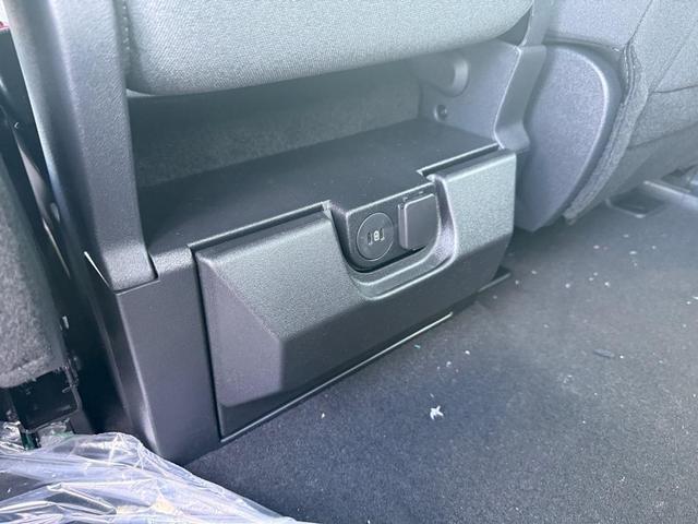 Photo of 2025 Oxford White Ford F-350