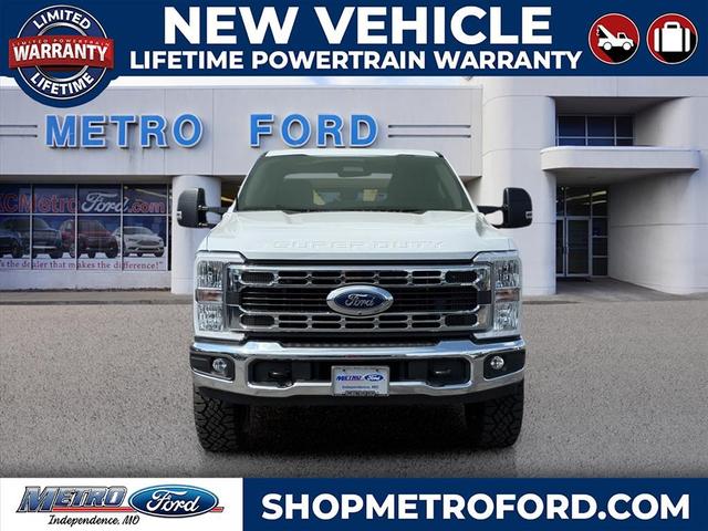 Photo of 2025 Oxford White Ford F-350