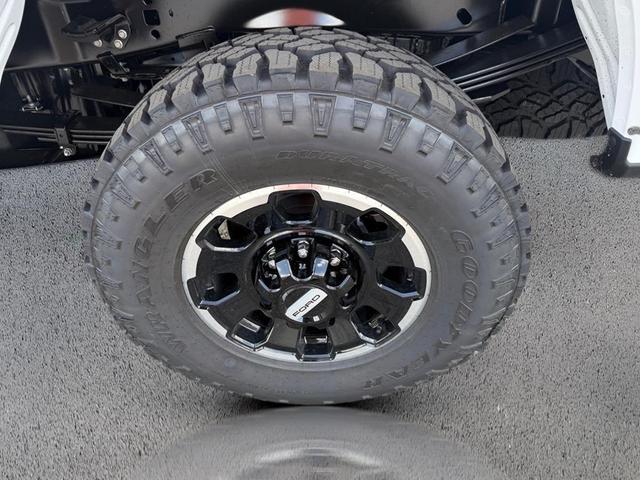 Photo of 2025 Oxford White Ford F-350
