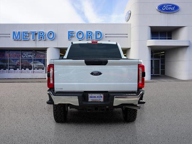 Photo of 2025 Oxford White Ford F-350
