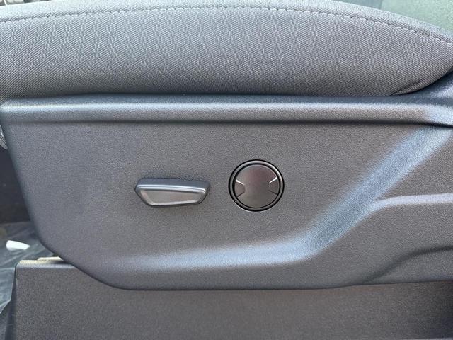Photo of 2025 Oxford White Ford F-350
