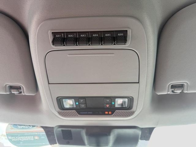 Photo of 2025 Oxford White Ford F-350