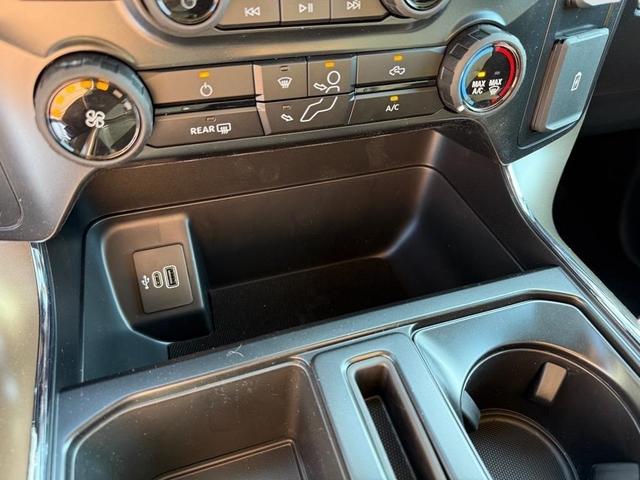 Photo of 2025 Oxford White Ford F-150