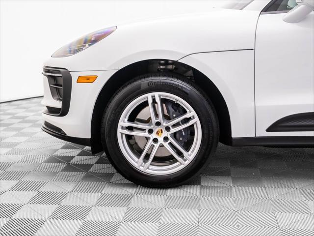 Photo of 2025 White Porsche Macan
