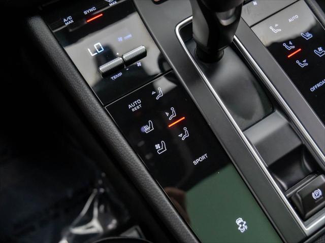 Photo of 2025 White Porsche Macan
