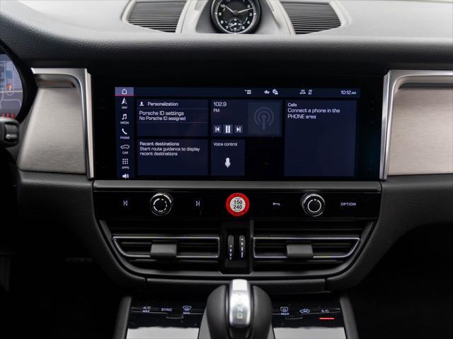 Photo of 2025 White Porsche Macan