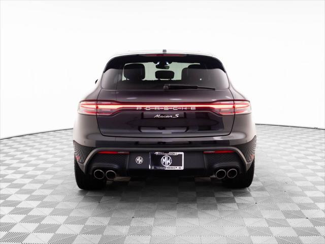 Photo of 2022 Black Porsche Macan
