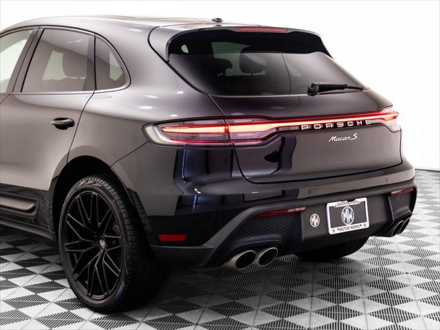 Photo of 2022 Black Porsche Macan