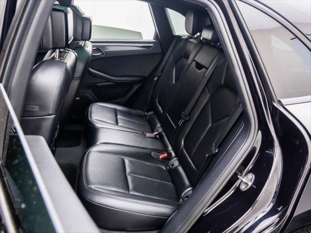 Photo of 2022 Black Porsche Macan