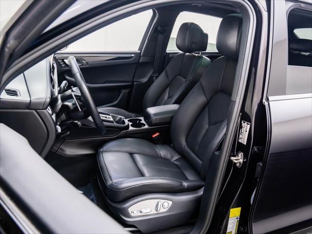 Photo of 2022 Black Porsche Macan