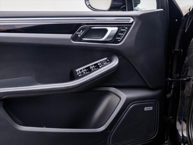 Photo of 2022 Black Porsche Macan