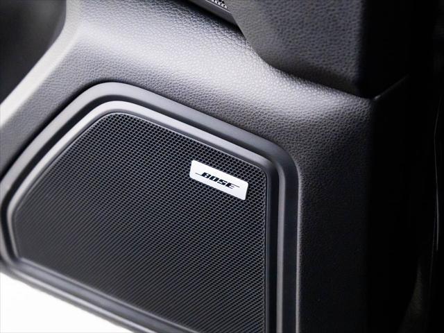 Photo of 2022 Black Porsche Macan